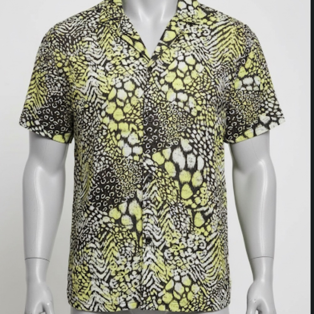ZARA Men’s Medium Black and Yellow Animal Print Patterned Button Up Shirt